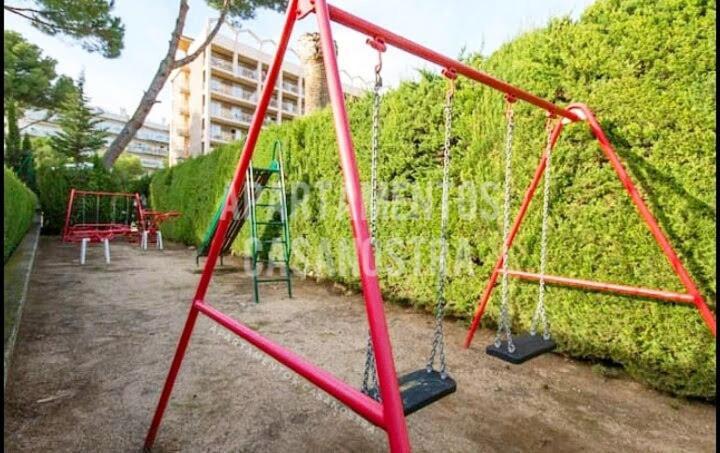 Apartamentos Casanostra Salou Kültér fotó